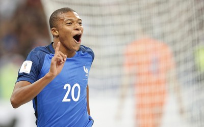 熊猫体育评论-对手单刀阿利松冷静化解